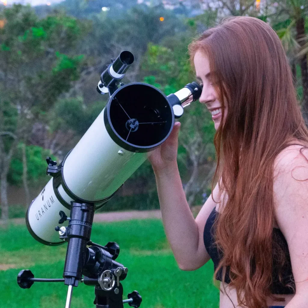 Foto do Telescópio Luneta Perseus Uranum Astronômico Potente Ver Nebulosas Cor Branco
