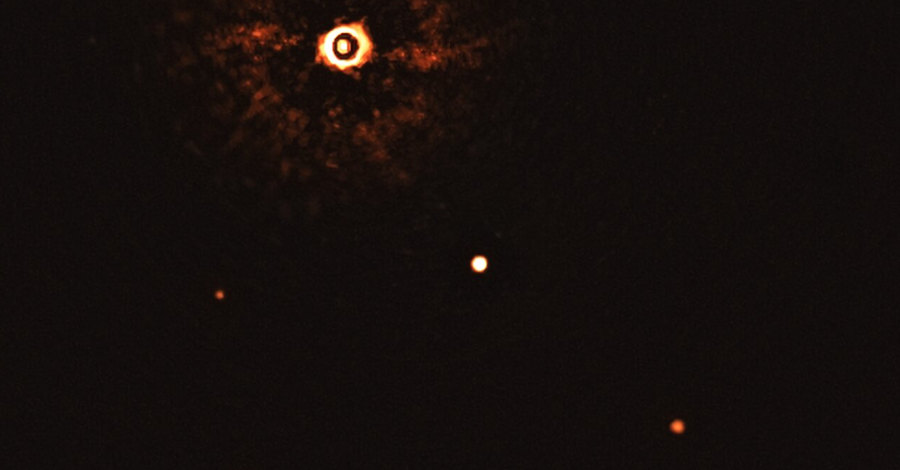 astrônomos captam a primeira imagem de um sistema multiplanetário