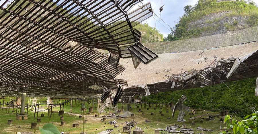 Observatório de Arecibo é danificado em acidente