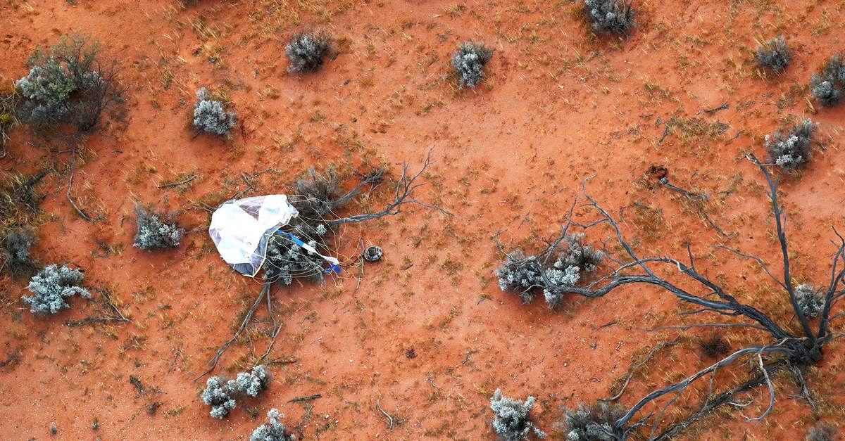 Hayabusa 2: Amostras do asteroide Ryugu pousam na Austrália
