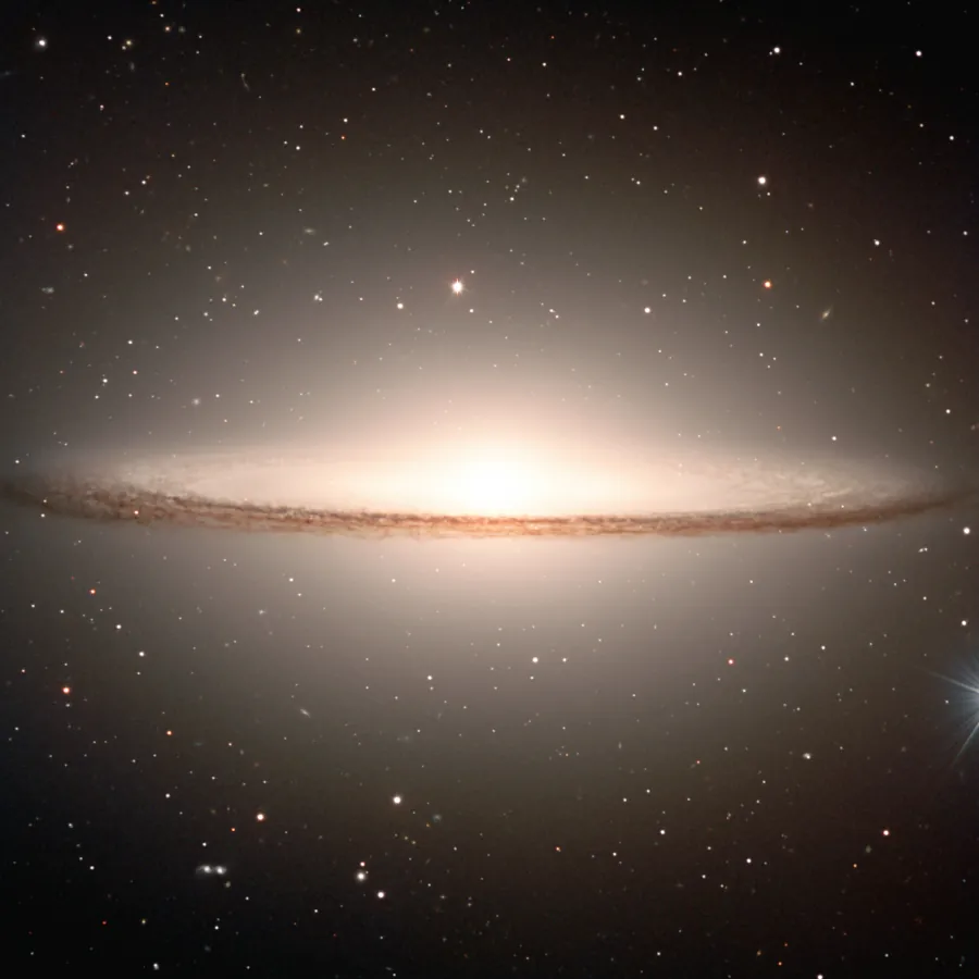 Foto da Galáxia do Sombrero. Imagem: ESO/P. Barthel