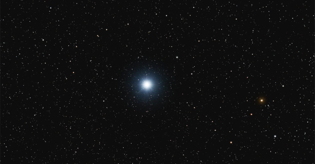 Estrela Spica, observável na direção da constelação de Virgem.