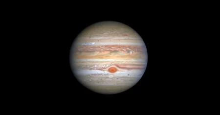 Júpiter atinge seu brilho máximo nesta segunda