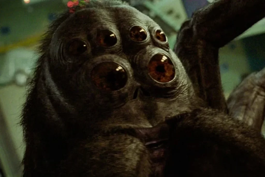 Hanus, a aranha alienígena em "O Astronauta". Imagem: Netflix/Reprodução