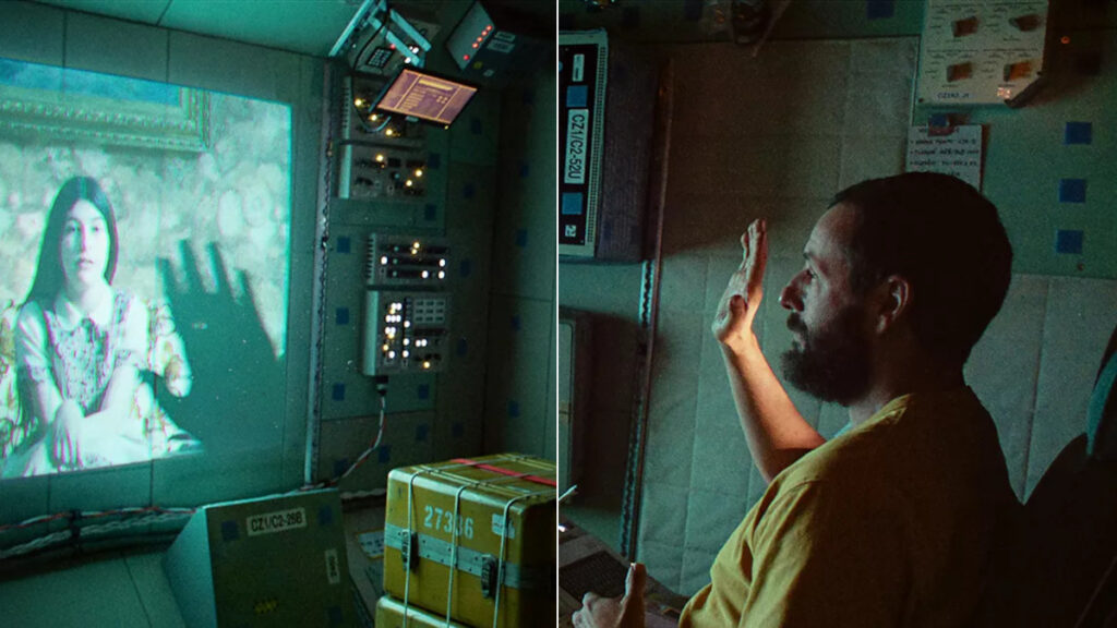 Cena do filme "O Astronauta", da Netflix, com o astronauta Jakub usando um sistema de comunicação quântica. Imagem: Divulgação