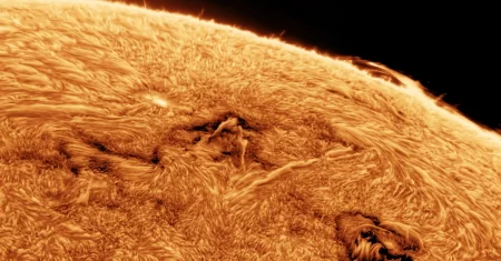 Parece fake mas não é: fotos mostram superfície do Sol