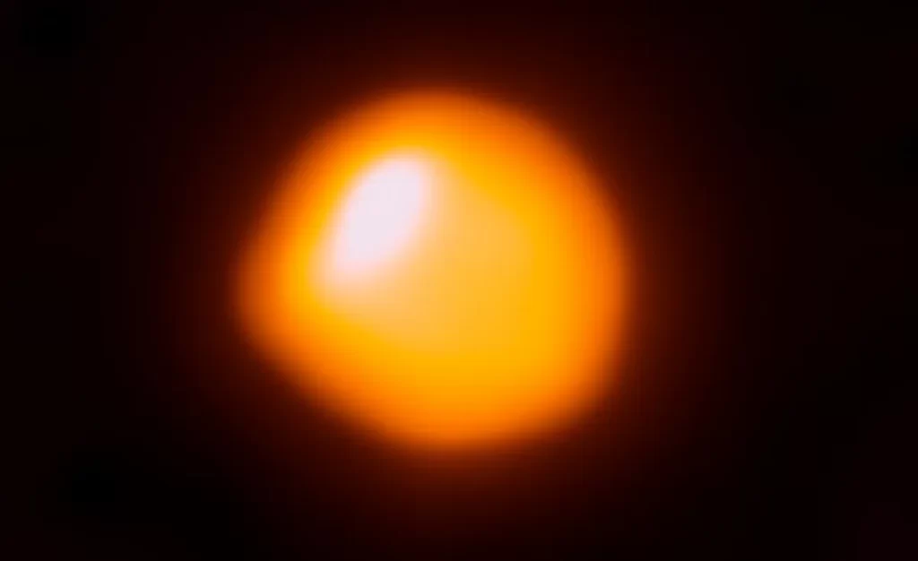 Imagem captada de Betelgeuse pelo observatório ALMA, do ESO. Imagem: ESO/NAOJ/NRAO)/E. O'Gorman/P. Kervella