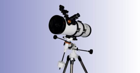 Telescópio 130mm com tripé ajustável em aço sai agora 20% OFF