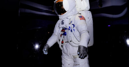 Veja de perto o traje do astronauta que pisou na Lua