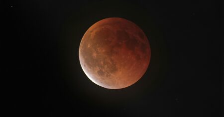 Eclipse total da Lua em 03/03; veja horário e onde observar