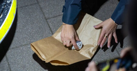 Meteorito atinge casa após bola de fogo no céu da Europa