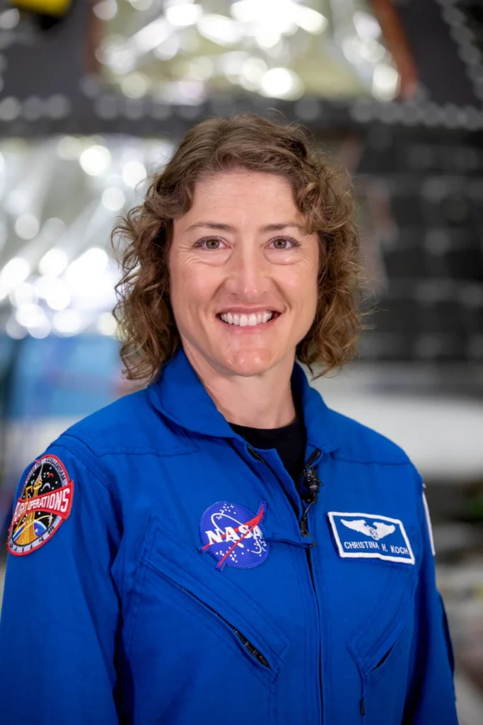 Quem é a astronauta que pode fazer história na Artemis 4 A astronauta da NASA Christina Koch.