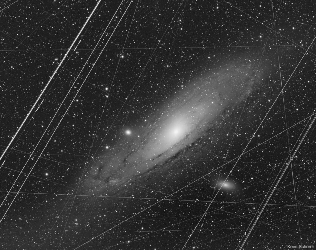 NASA mostra Andrômeda antes e depois do "Photoshop" 2 Imagem bruta da Galáxia de Andrômeda (Crédito: Kees Scherer)
