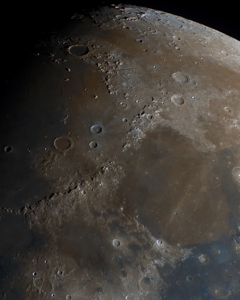 Mineral Moon, foto vencedora da categoria fotógrafos mais jovens (Crédito: Nikolaos Strimpoulis)