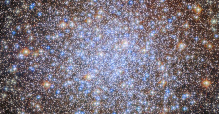 Hubble mostra aglomerado com estrelas de 10 bilhões de anos