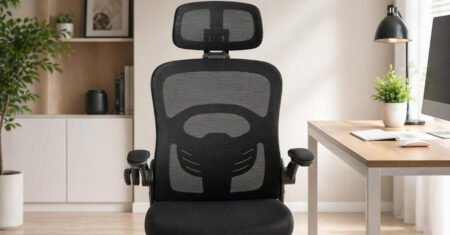 Amazon: Cadeira ergonômica tem menor preço em 365 dias