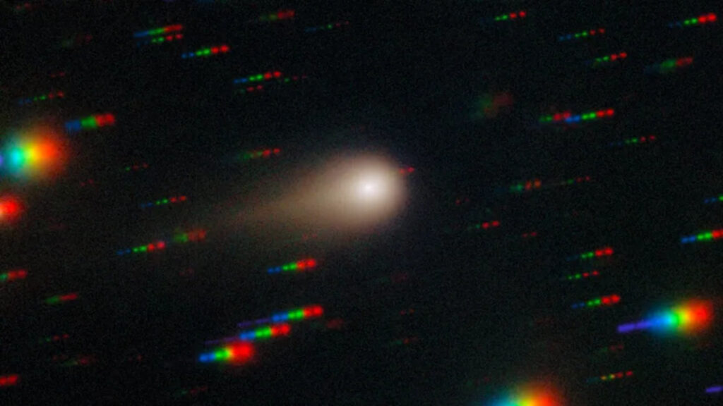 Cometa 3I/ATLAS captado no Observatório Gemini Sul.