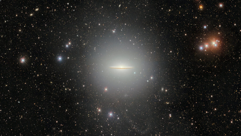 Nova imagem da Galáxia do Sombrero captada no Chile. 