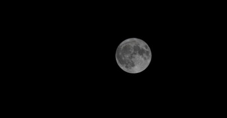 EUA e China discordam sobre que horas são na Lua