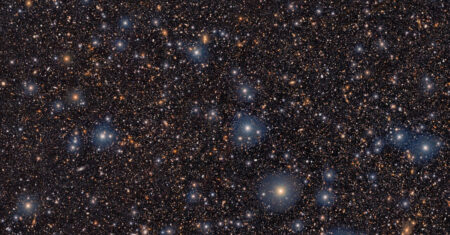 Astrônomos descobrem o proto-superaglomerado de galáxias mais distante já visto