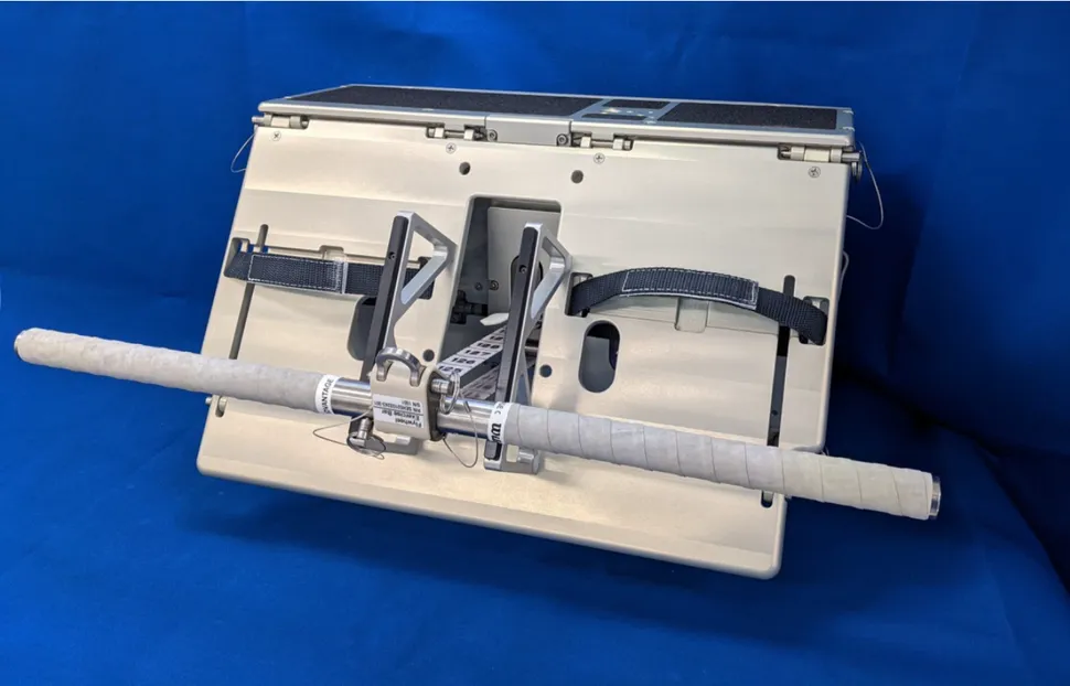 Espécie de máquina de remo em microgravidade, para que os astronautas da Artemis 2 façam exercícios.